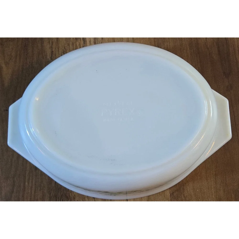 Pyrex vintage oval